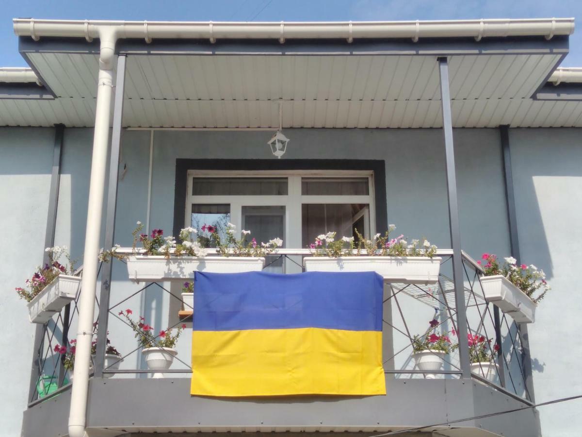 Отель "Swallow House" Czerkasy Zewnętrze zdjęcie