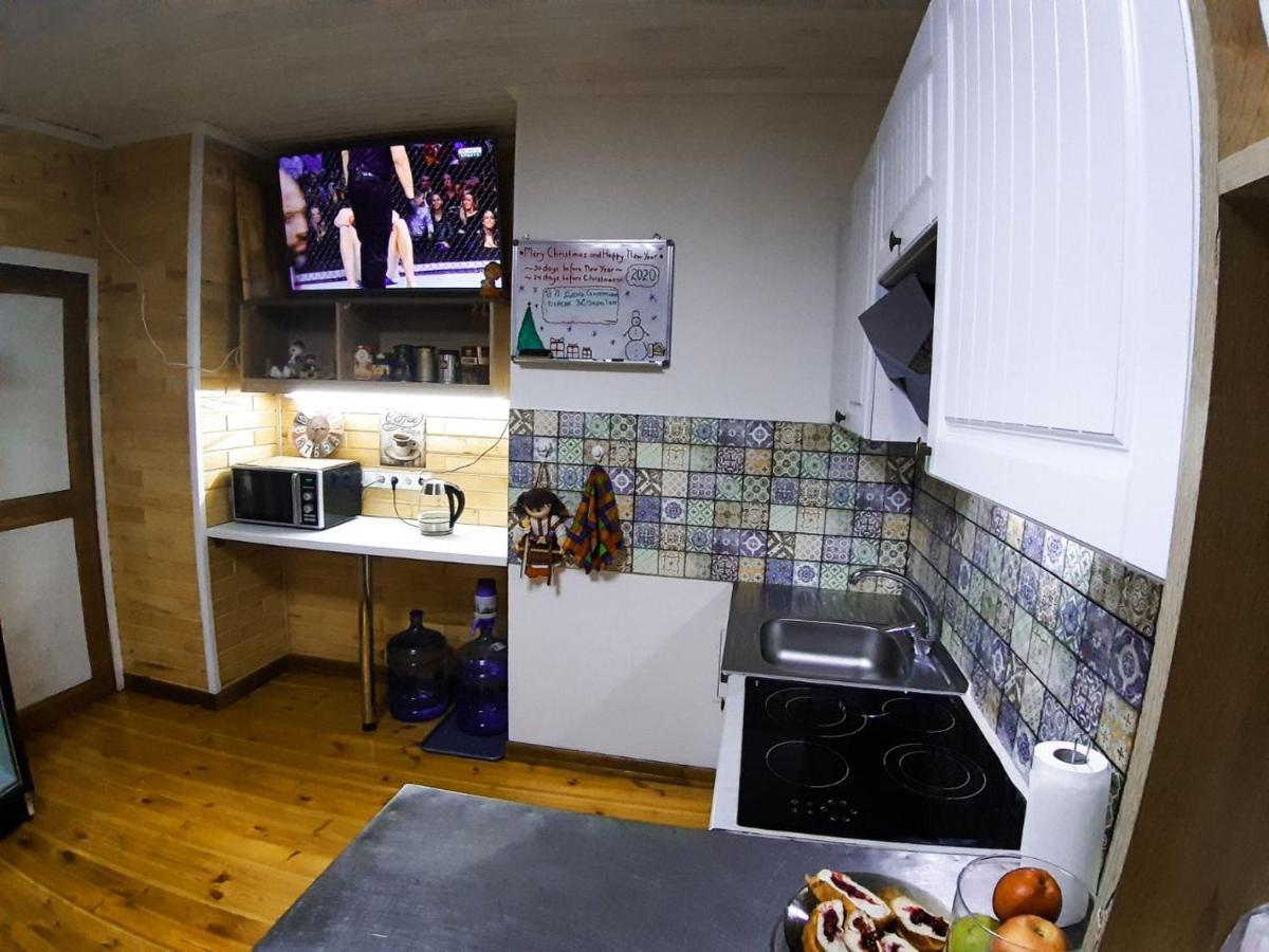 Отель "Swallow House" Czerkasy Zewnętrze zdjęcie